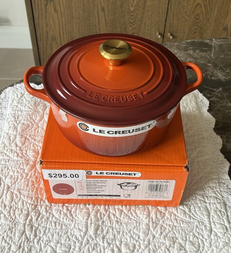 Rare creuset cayenne - le, /