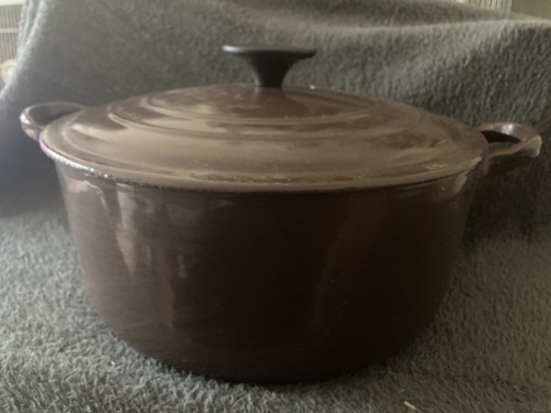 Creuset cast iron enamel - creuset,