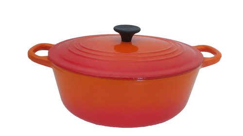 Creuset cast iron - cast,