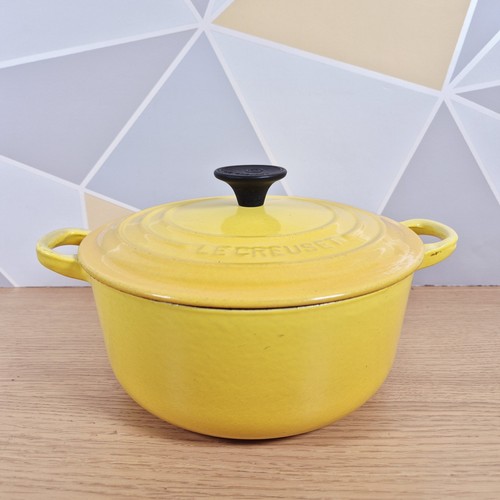 Vintage creuset yellow - vintage,