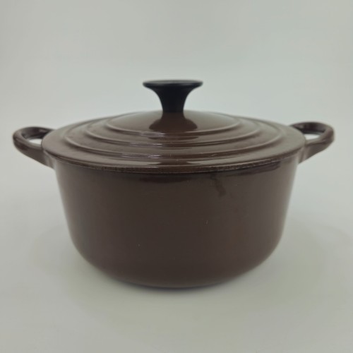 Vintage creuset chocolate - creuset,