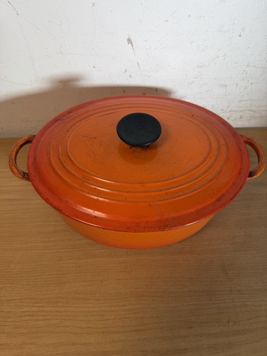 Creuset casserole dish - le,