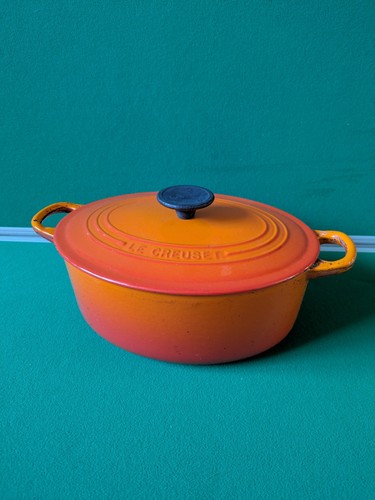 Vintage creuset cast iron - cast,