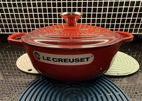 Brand new signature - new, creuset