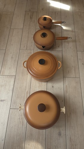 Caramel brown creuset set - caramel,