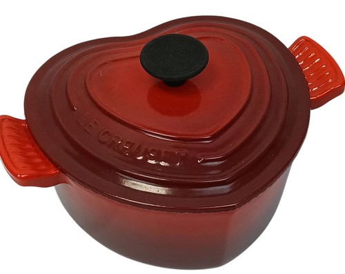 Creuset heart shaped - le,