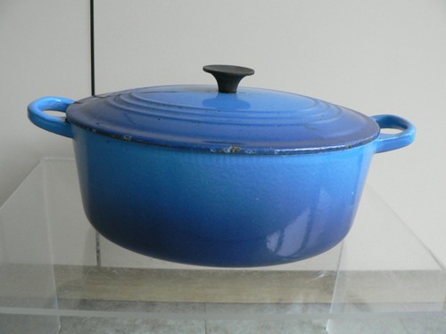 Creuset oval casserole dish - le,