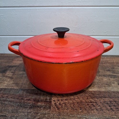 Vintage creuset casserole - le,